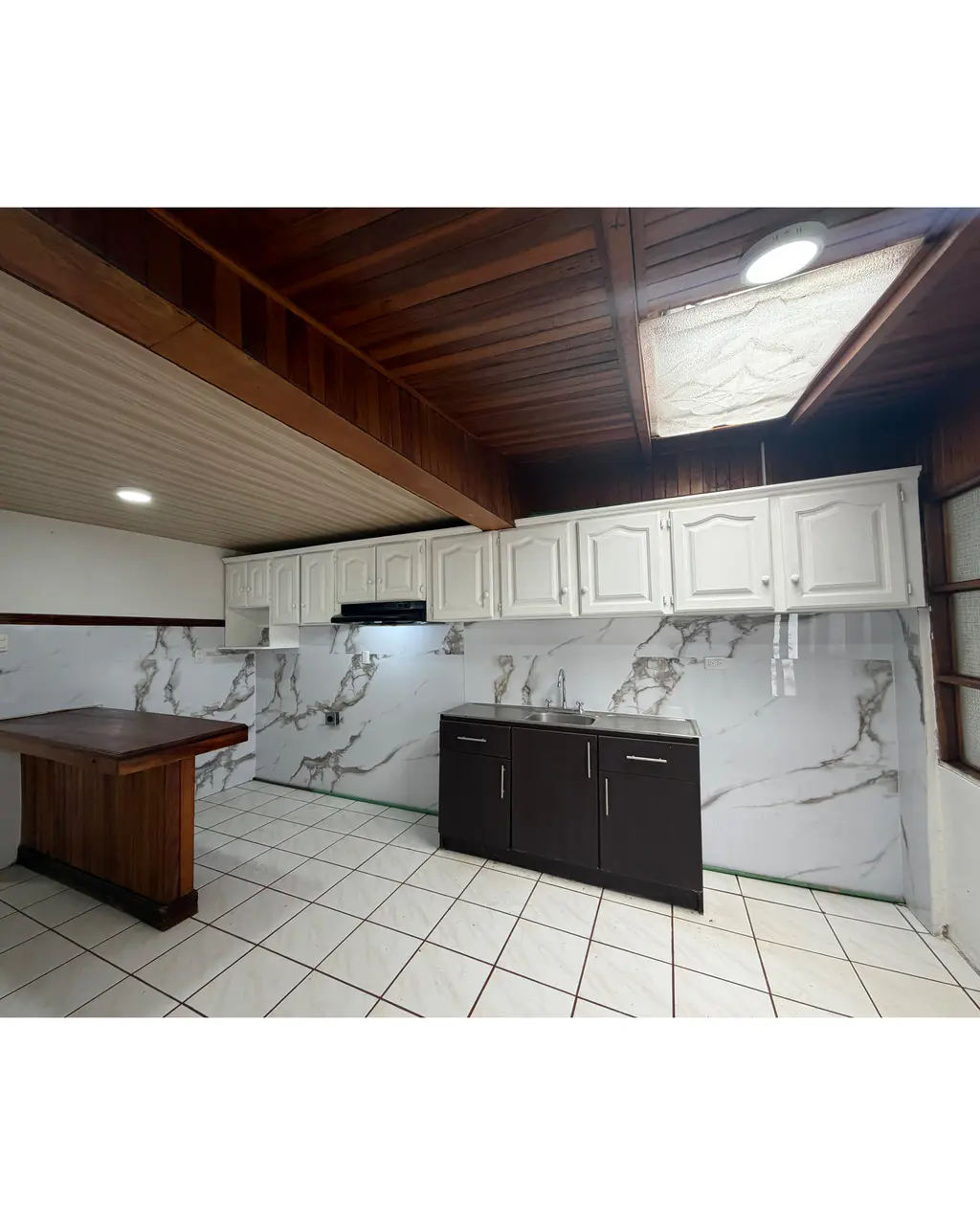 Hogar de 3 Habitaciones + Oficina en San Francisco, Heredia - 3