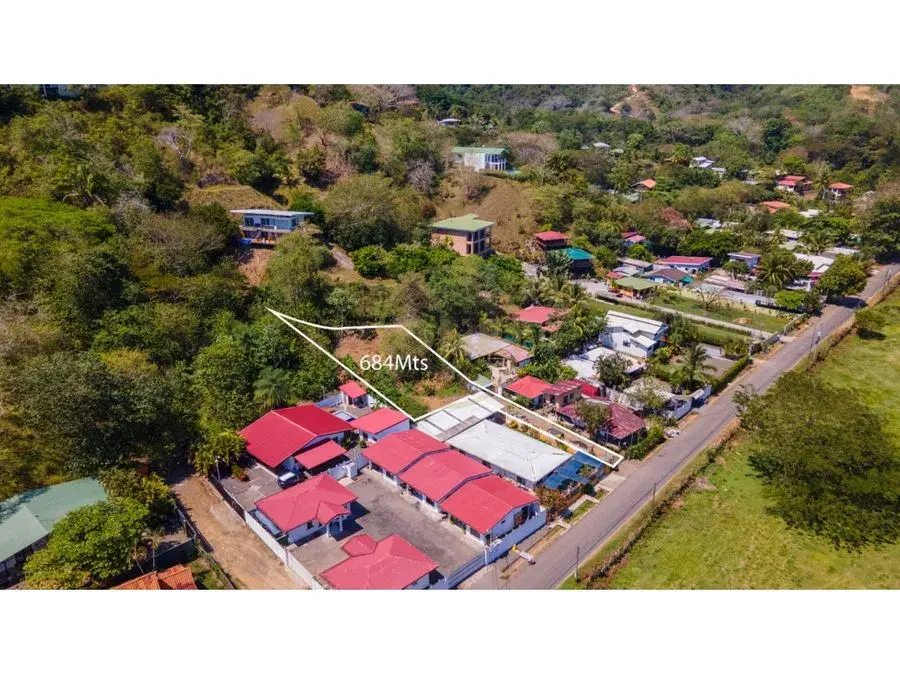 Lote en Calle Hermosa con todos los servicios listo para construir - 4