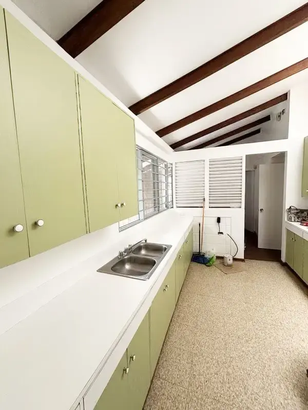 Spacious 4-Bed House for Rent in Santa Marta, Curridabat / Beautiful garden - 4