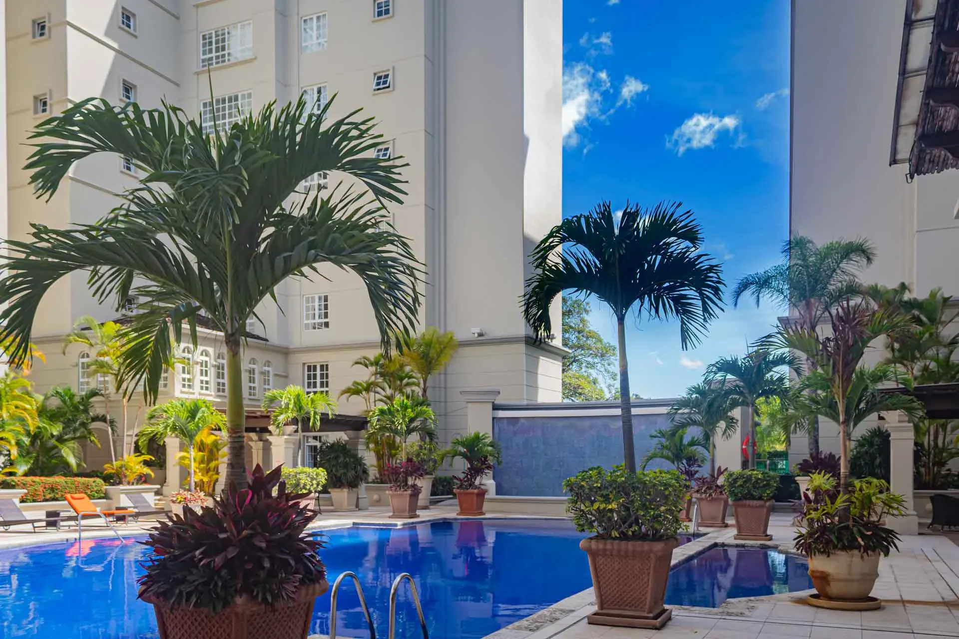 Modern 3-Bedroom Apartment with Gym and Pool in Escazú, San José - main