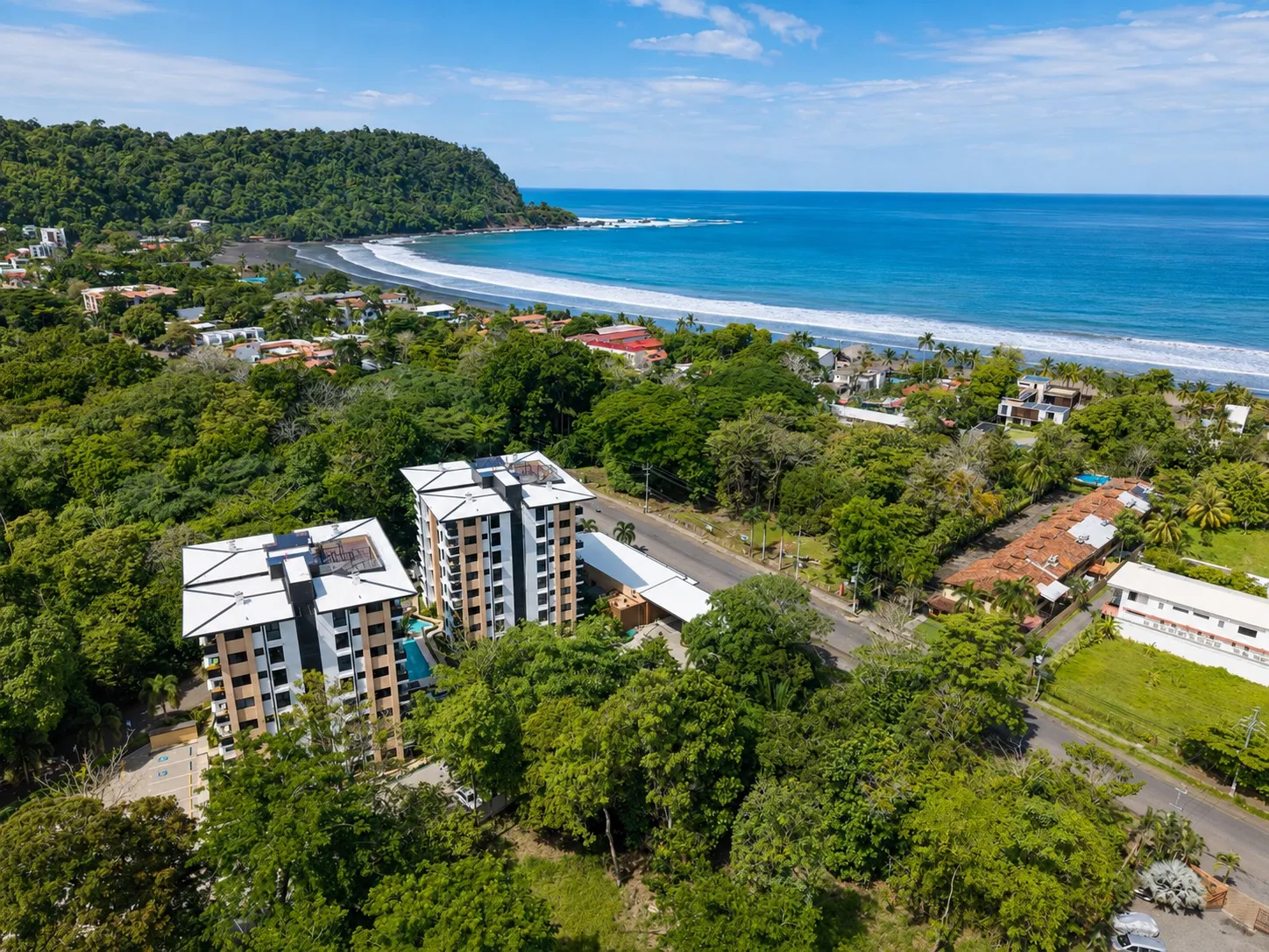 Exclusive 3-Bedroom Condominium in Torres del Mar, Jacó - main
