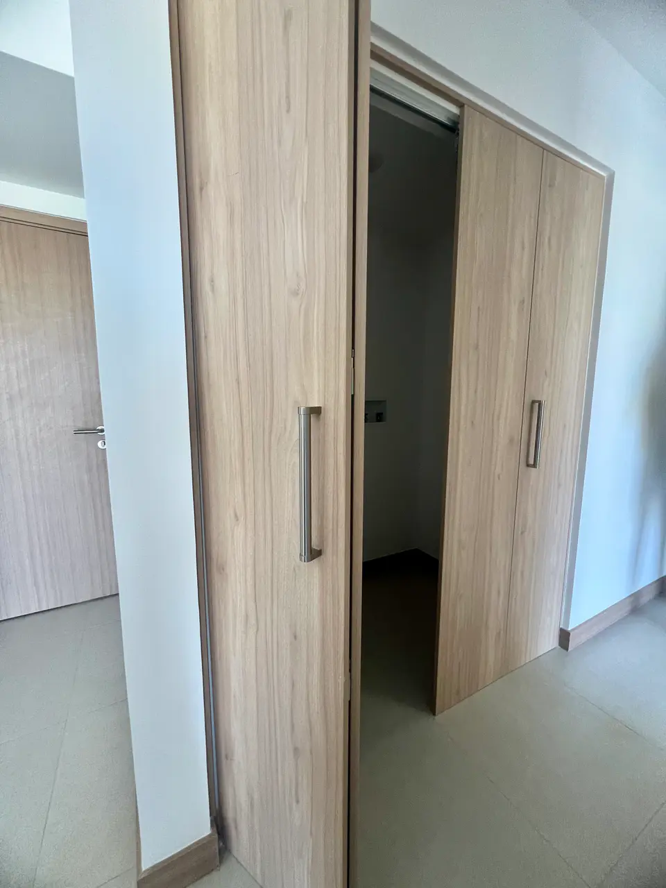 Exclusivo Condominio de 3 Habitaciones con Piscina y Vistas al Mar en Jacó - 2
