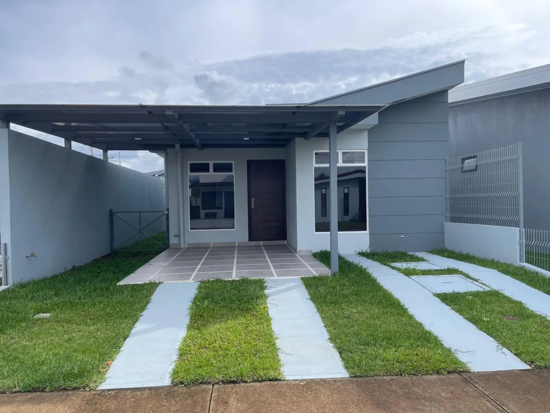 Casa moderna en venta en Grecia, Alajuela - main