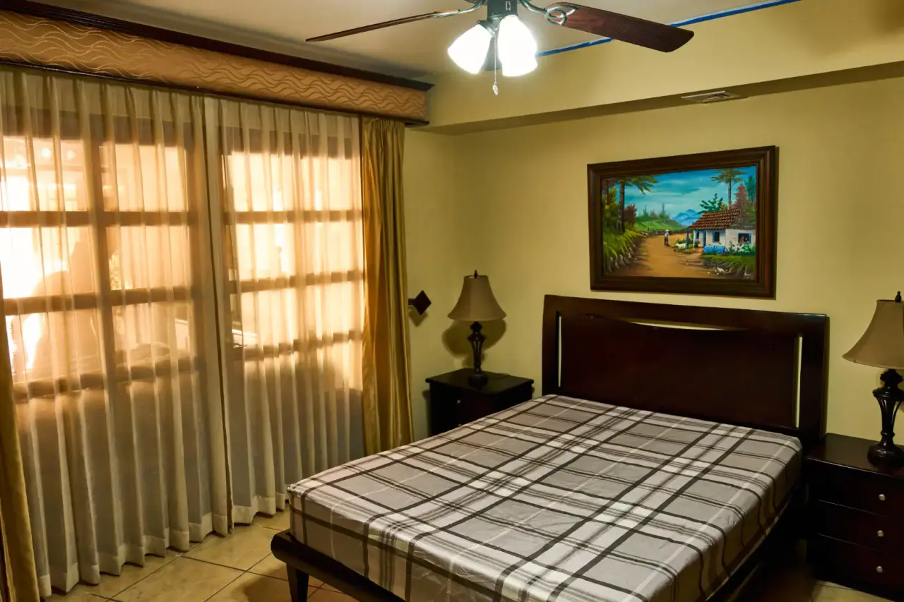EXCLUSIVE LUXURY HOME WITH SOLAR-HEATED POOL - 5