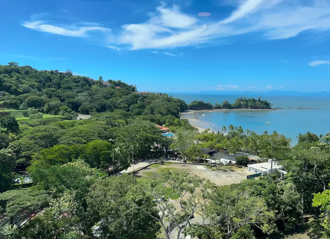 Última Oportunidad: Residencia Costera en Piso 20 Cerca de Playa Mantas - 2