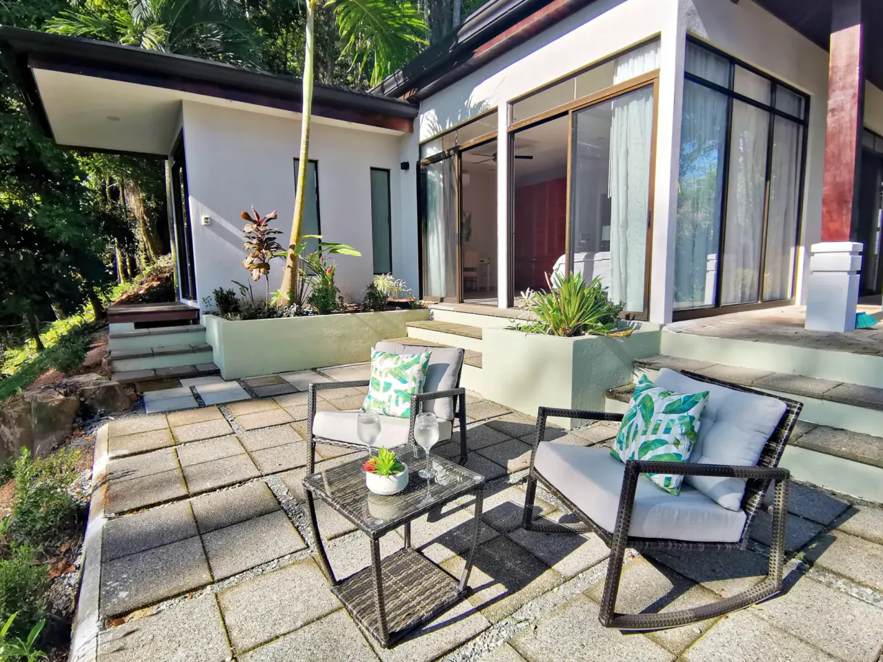 MAJESTIC VIEW HOUSE IN DOMINICAL, COSTA RICA - 3