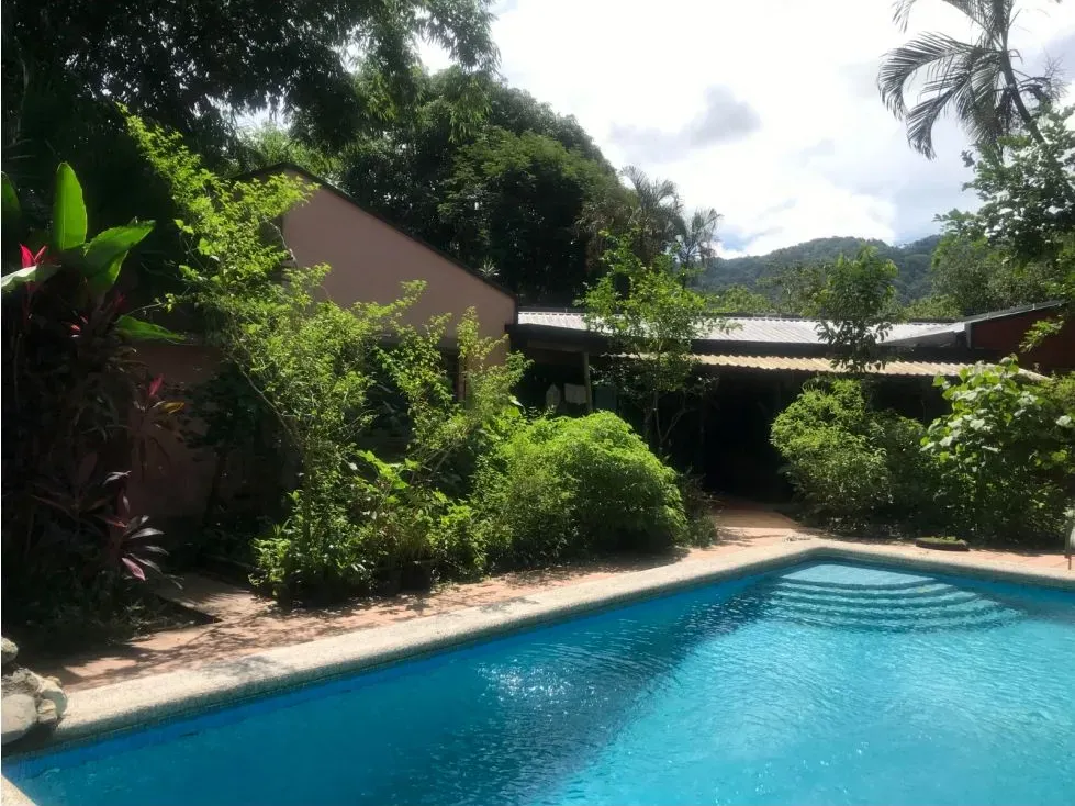 Hermosa Casa Rodeada De Naturaleza. - main