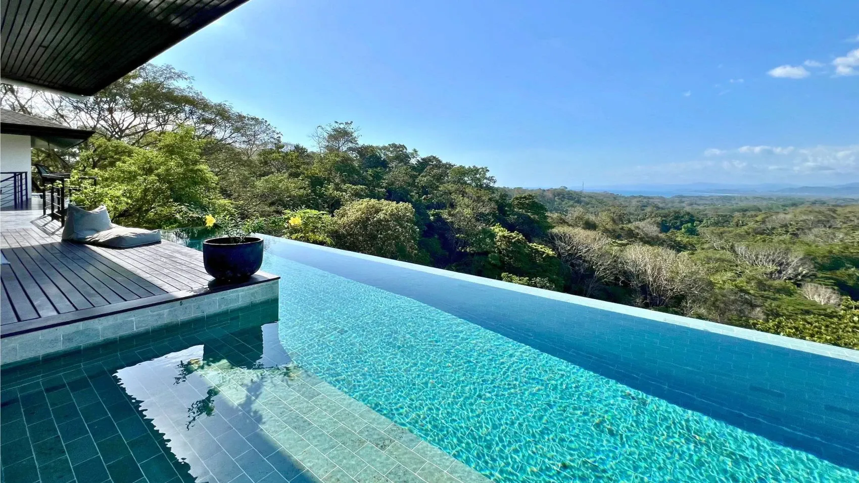 Pool1canvarez
