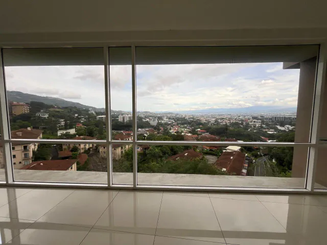 3-Bedroom Penthouse with Panoramic Views in Escazú
