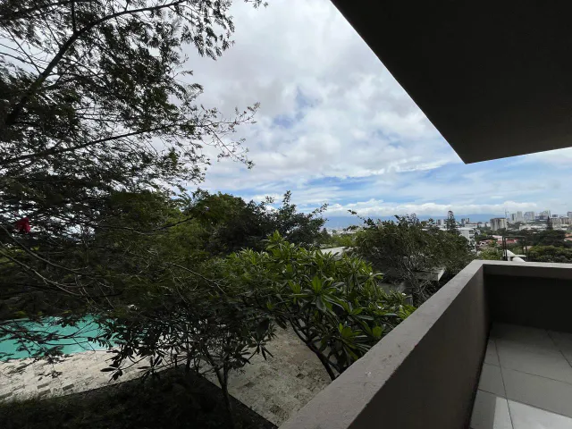 Tour d'appartements de luxe avec vue panoramique sur San José