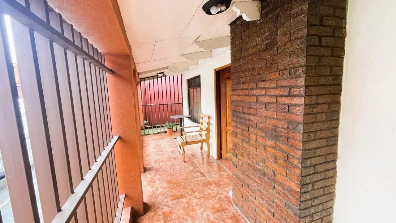 HOME WITH COMMERCIAL POTENTIAL IN SAN RAMÓN, ALAJUELA - 5
