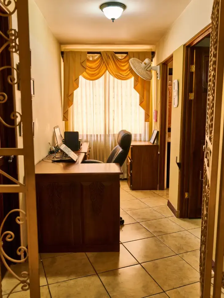 EXCLUSIVE LUXURY HOME WITH SOLAR-HEATED POOL - 3