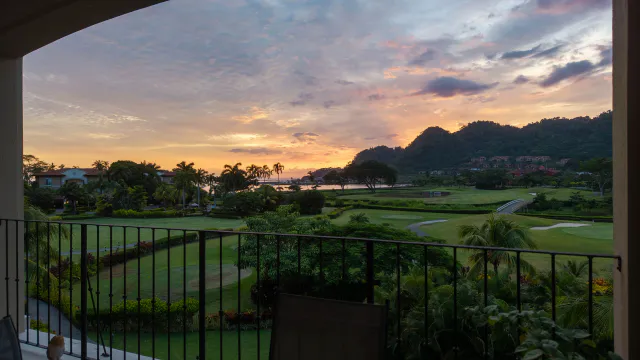 ¡Vistas al Océano Pacífico! ¡Vida de Resort! ¡Atardeceres Infinitos! Del Mar en Los Sueños Resort