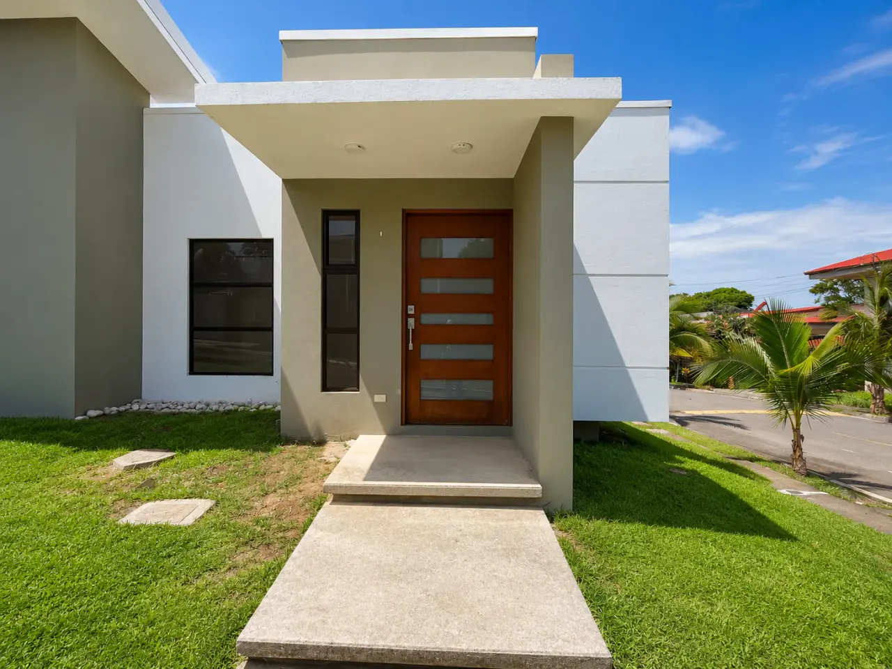 Modern Home Just Minutes from the Industrial Parks of Grecia, Alajuela. - 4