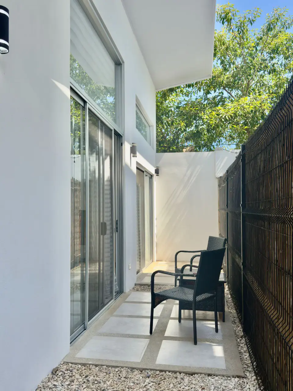 Découvrez la vie moderne à Jacó : Élégante maison de 2 chambres dans la communauté fermée Hacienda Verde - 5