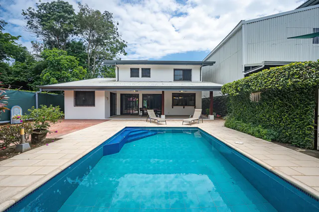 Moderna casa costera asequible de 3 dormitorios cerca de Los Sueños Resort