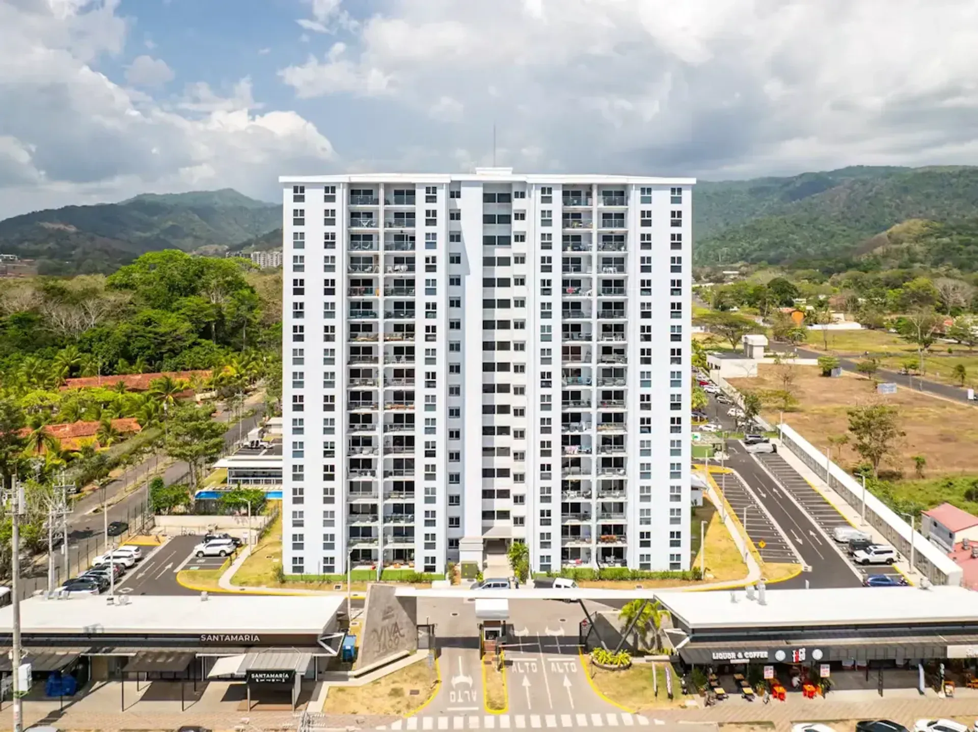 Furnished 12th Floor Apartment in Viva Jacó Condominium | Amenities and Lifestyle - main