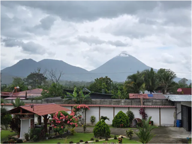 Villa Fortuna con excelente vista al Volcán Arenal