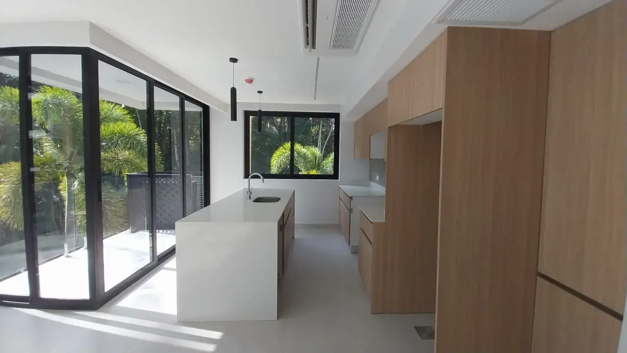 Exclusive Beachfront Condominium in Playa Jacó: Comfort, Security, and Breathtaking Views - 3