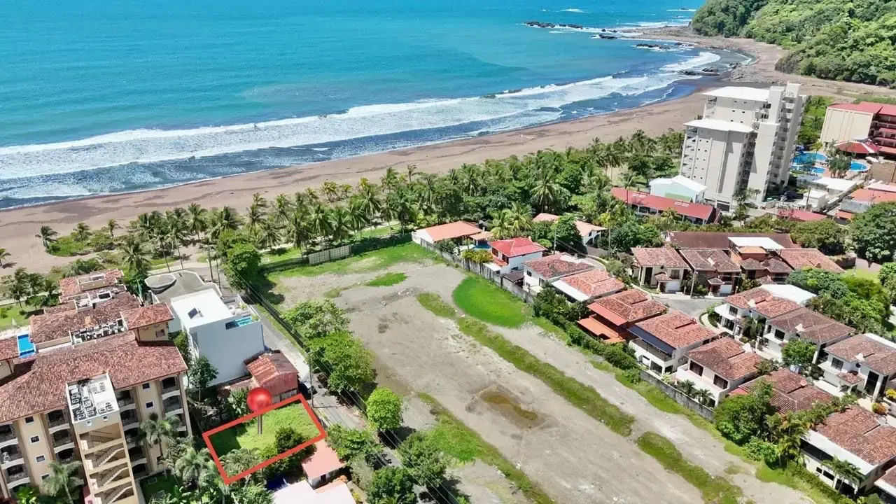Lote a pocos metros de Playa Jaco - 2