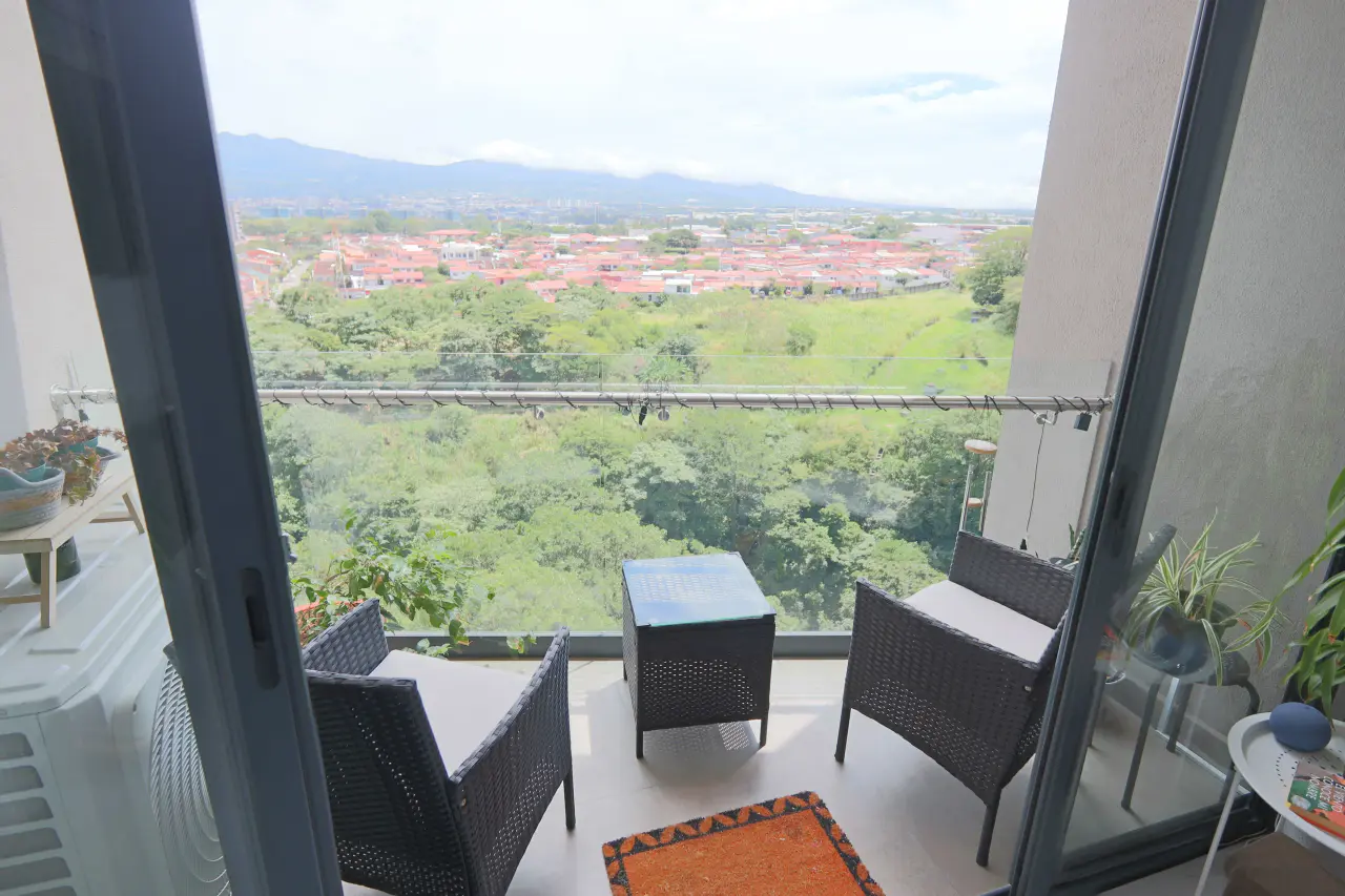 Modern 2-Bedroom Apartment with Panoramic Views in San José for Sale - 4