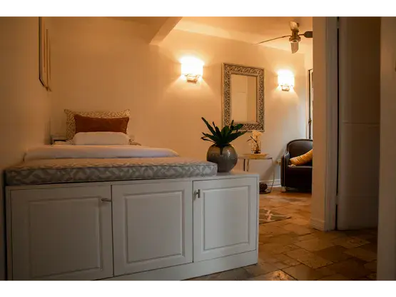 For Sale: Luxury Home Oasis in Escazú - 2