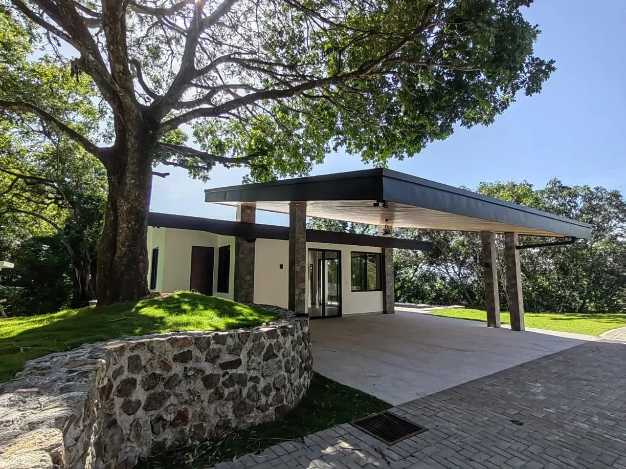 Contemporary Elegance in Atenas: Home with Pool, Central Valley Views, and Nature - 1