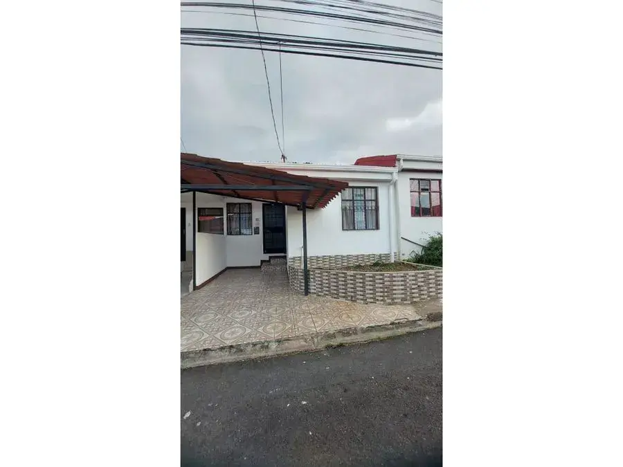 SE VENDE FOR SALE CASA EN CODOMINIO DE UN NIVEL EN PAVAS - 1