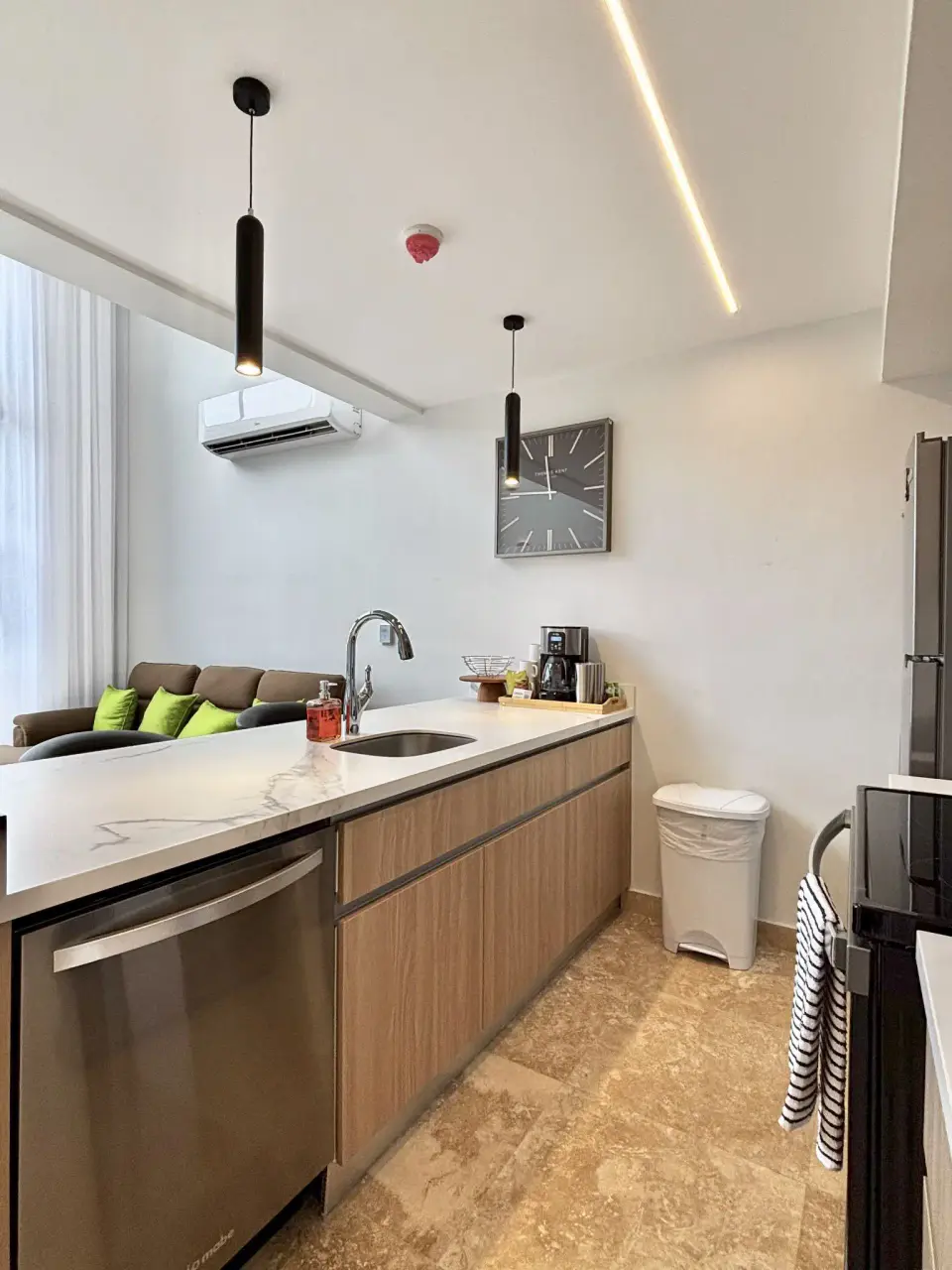 Modern 1-Bed Loft in Jacó with Stunning Ocean Views - 5