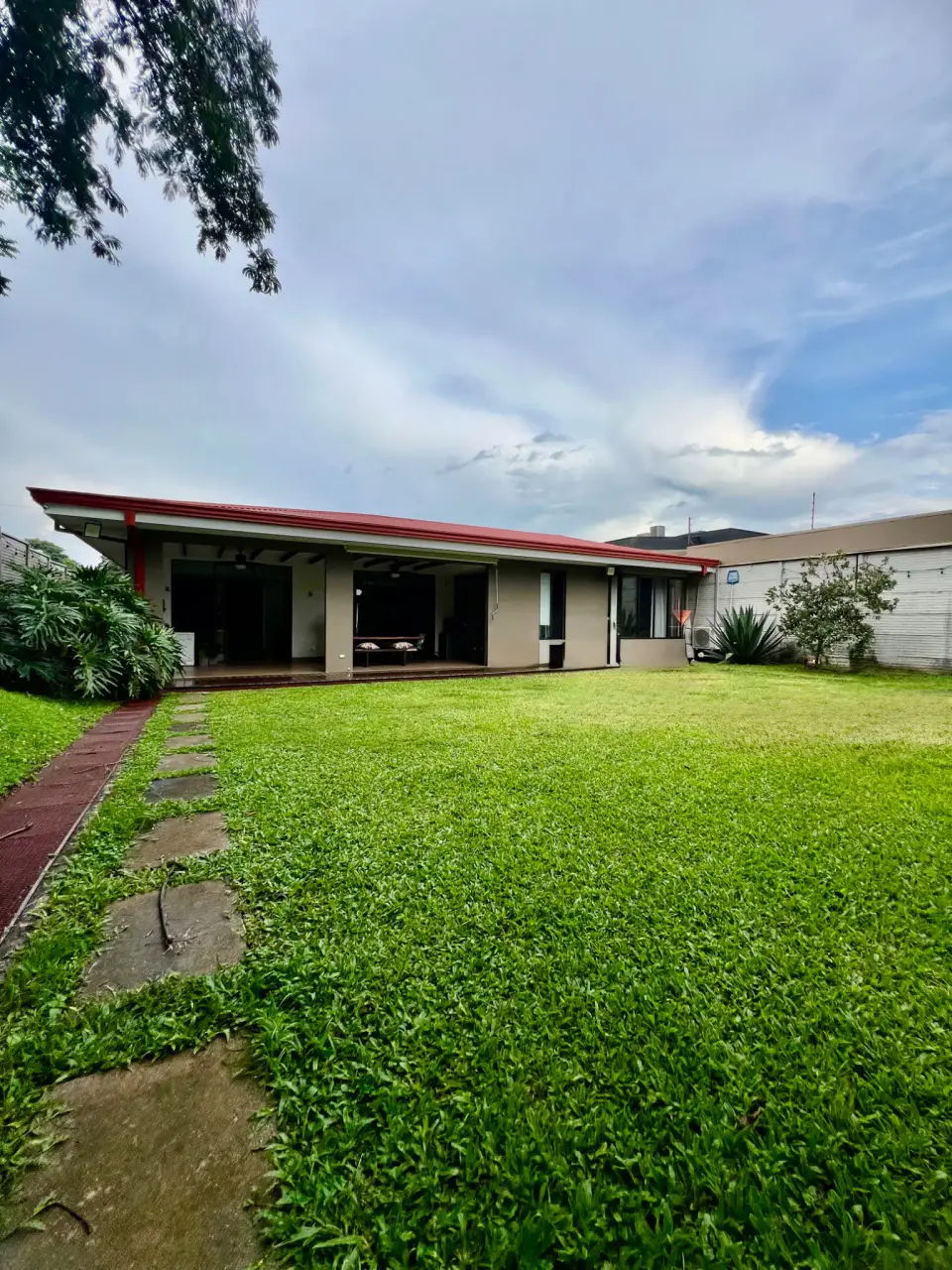 Modern Home in La Garita – Residencial El Bosque - 5