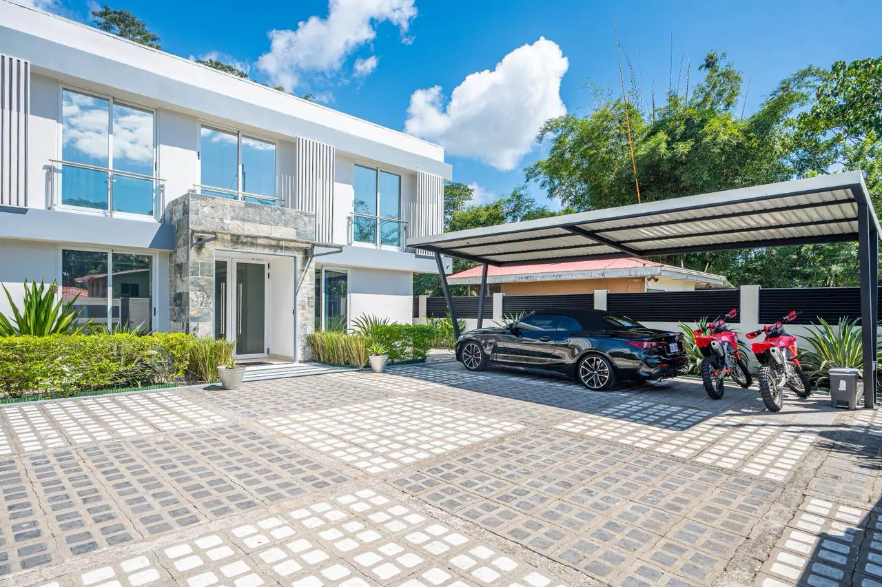 Beautiful Luxury Villa in Jaco, Costa Rica - 2