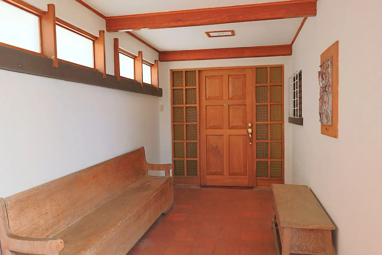 Luxurious 4-Bed Costa Rica Estate for Rent with Pool & Panoramic Views - 3