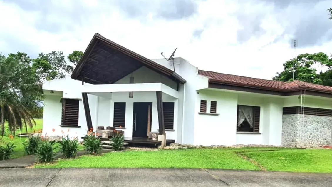Sale / Imposing Property, Guapiles, Pococi, Limon - 1