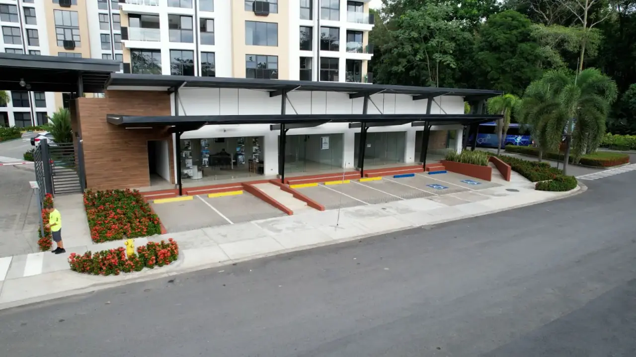 Brand New Modern Office/Commercial Space in Jacó, Costa Rica - Prime Location - 3