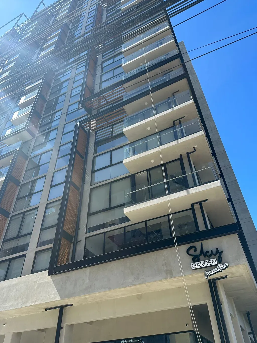 Maximize Your Investment: High-Return Apartment at Sky Garden, Nunciatura - main