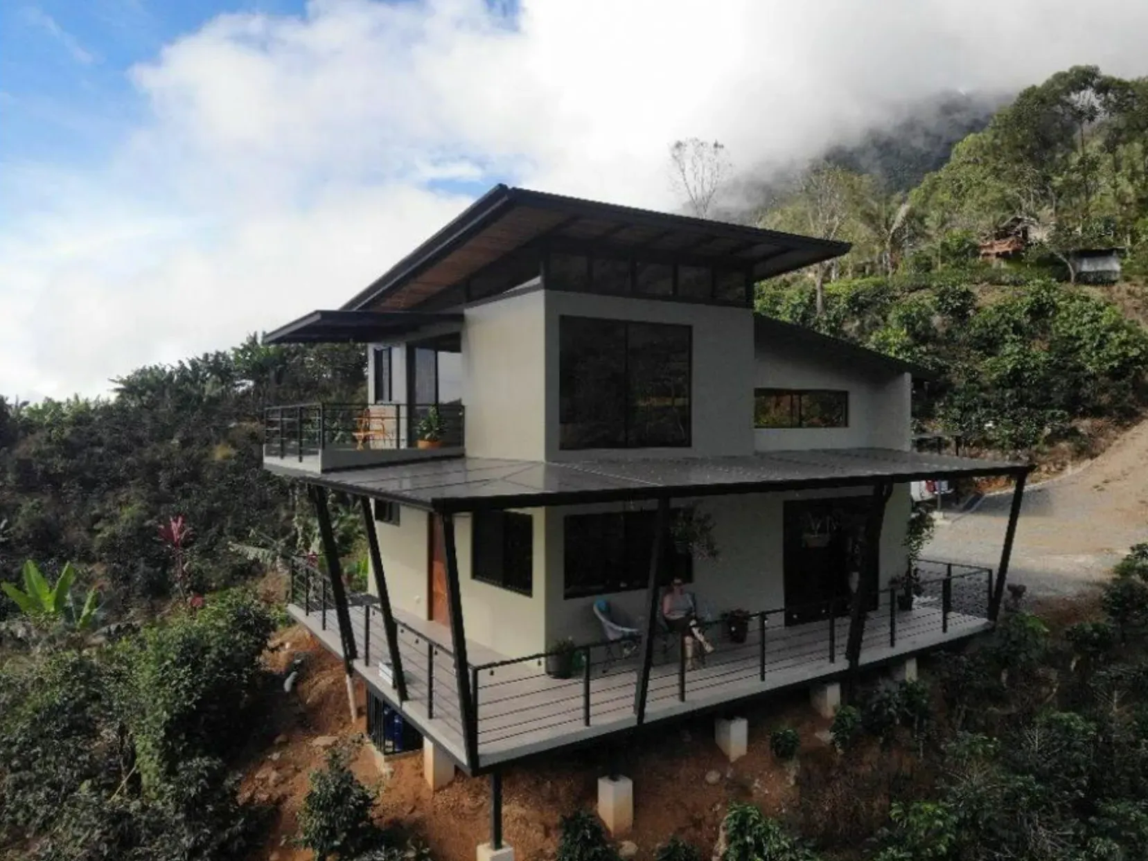 MODERN COUNTRY HOUSE WITH GUEST COTTAGE AMIDST A COFFEE PLANTATION - main