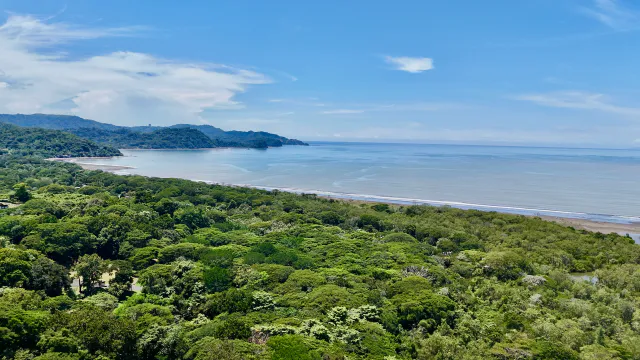 Terrain Exceptionnel à Tarcoles : Vues sur Mer, Rivière et Nature Pure