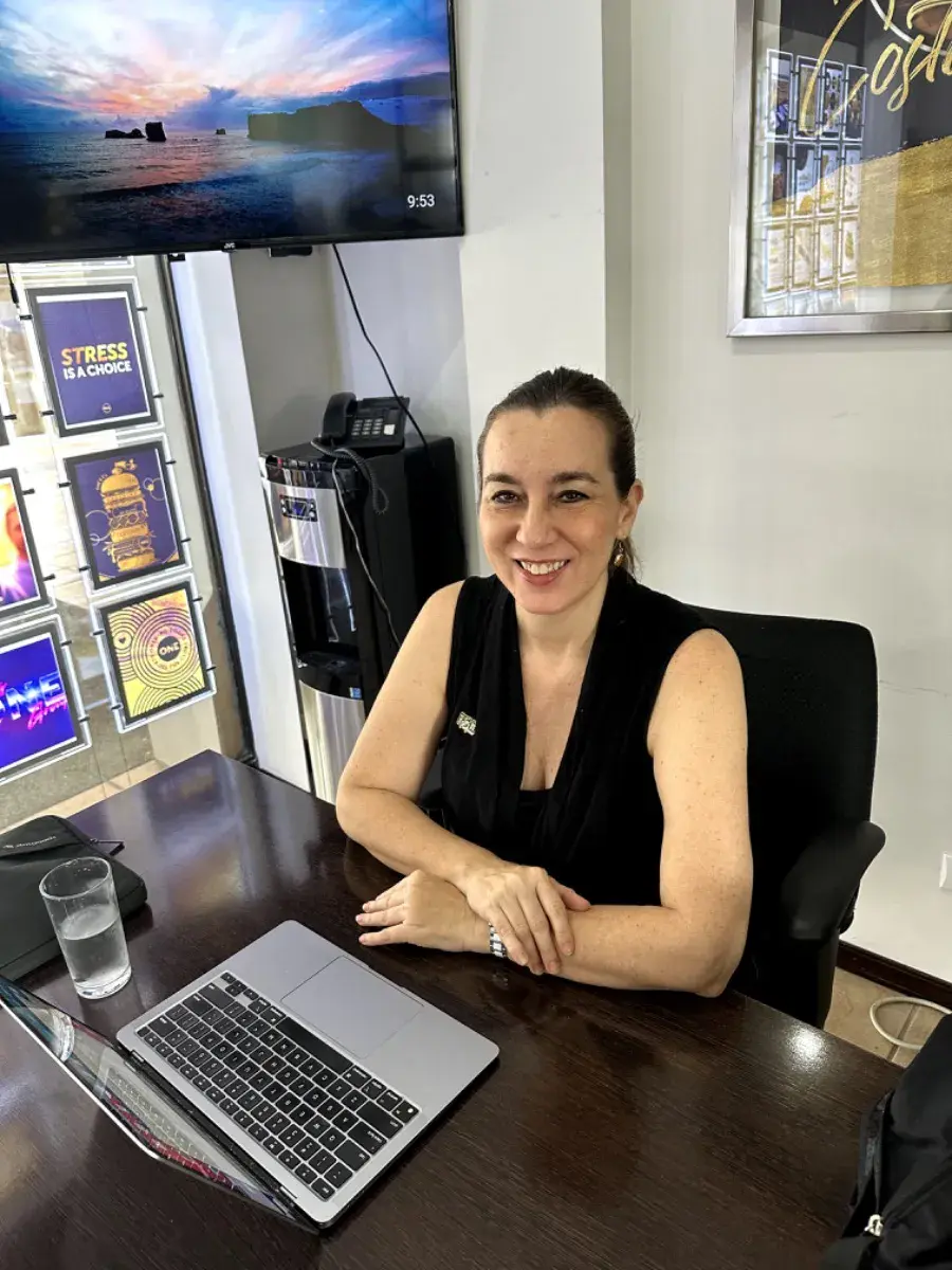Raquel Herrera — 3
