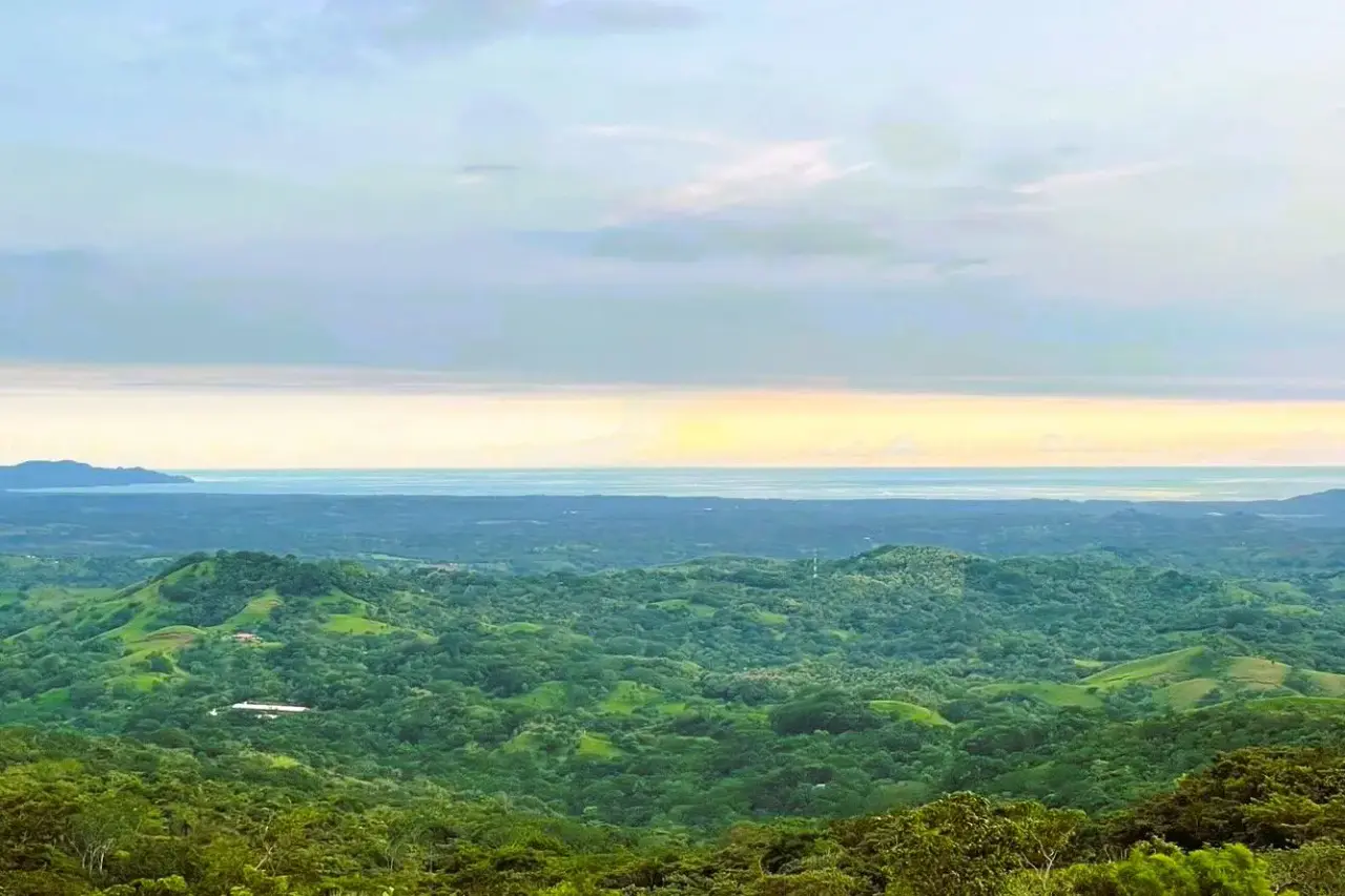 BEAUTIFUL HOUSE WITH GULF OF NICOYA VIEWS FOR SALE – SAN RAMÓN, ALAJUELA - 3