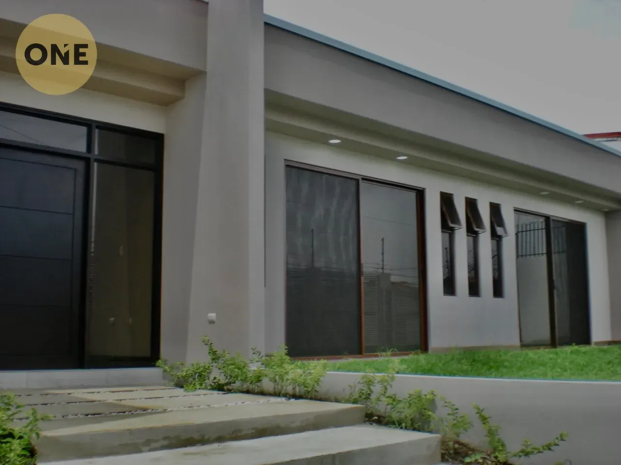 Modern House in Residencial, Real Cariari - main
