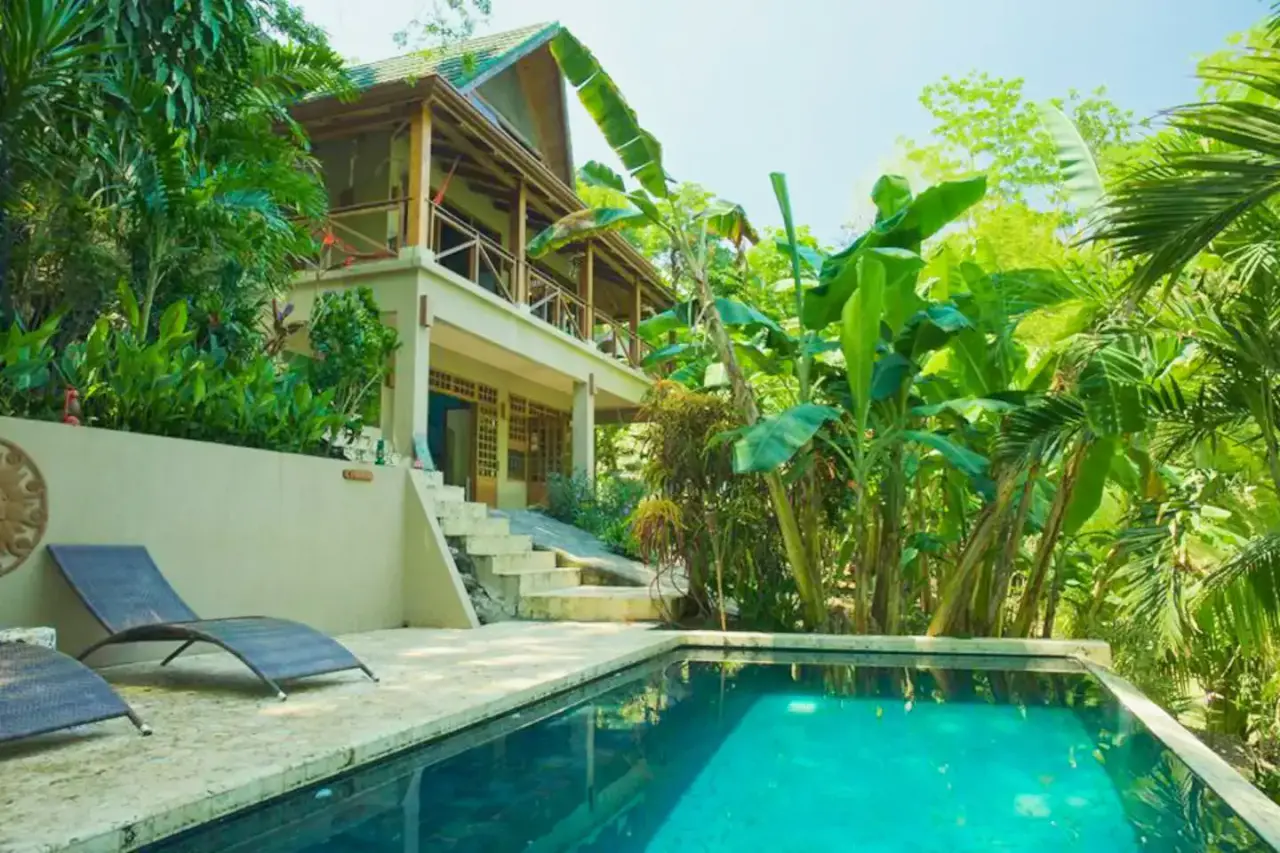 3 Independent Units, Pool & Tropical Gardens steps to the Beach in Mal País and minutes to Santa Teresa - 1