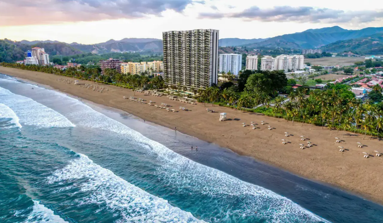 Vive Jacó: Condominio de Lujo Frente al Mar - 1