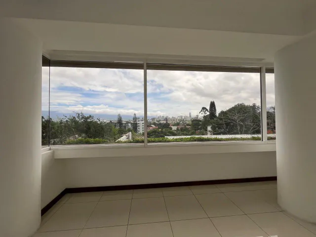 Tour d'appartements de luxe avec vue panoramique sur San José