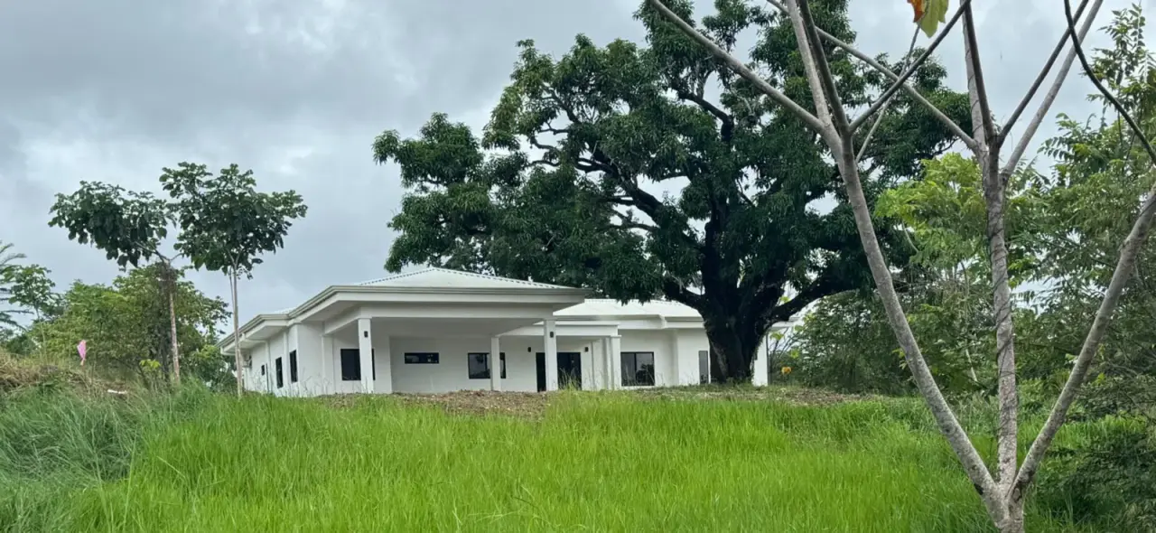 Brand New 3-Bedroom Home with Stunning Views in Santiago – Steps from Santa Teresa & Playa Hermosa - 4