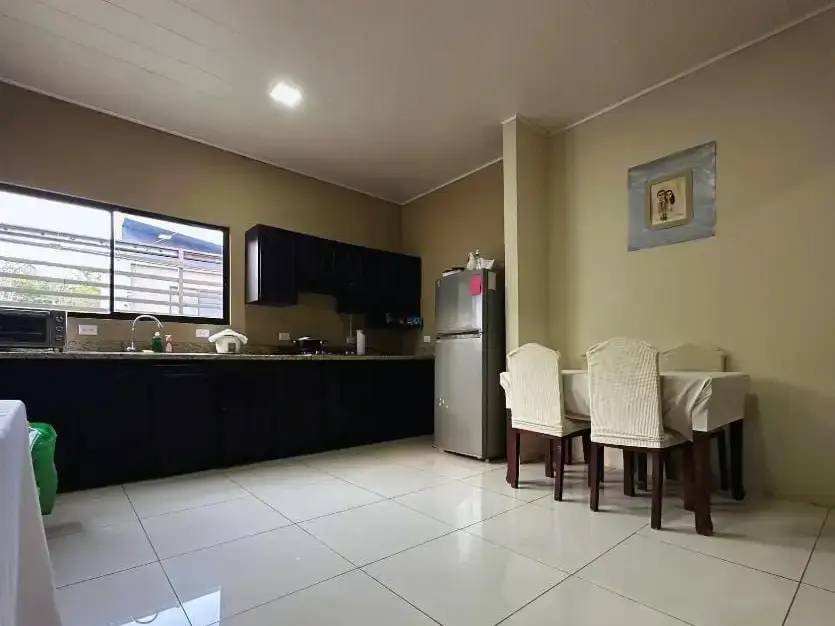 Charming Modern 3-Bed Home in San Ramón, Alajuela - Family-Ready with Indoor Play Zone! - 2
