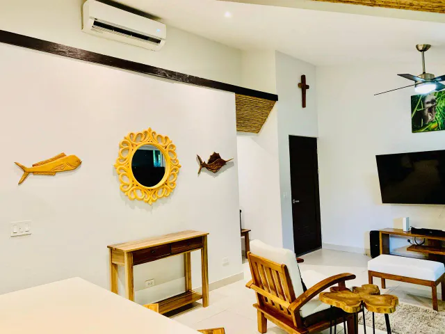Modern 2-Bed Home in Jacó with Resort Amenities 