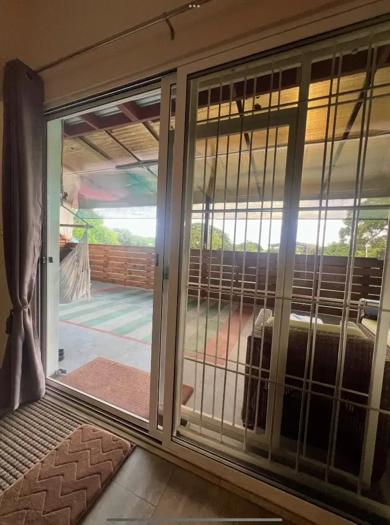 House in La Garita, 4 bedrooms, 4 bathrooms - 4