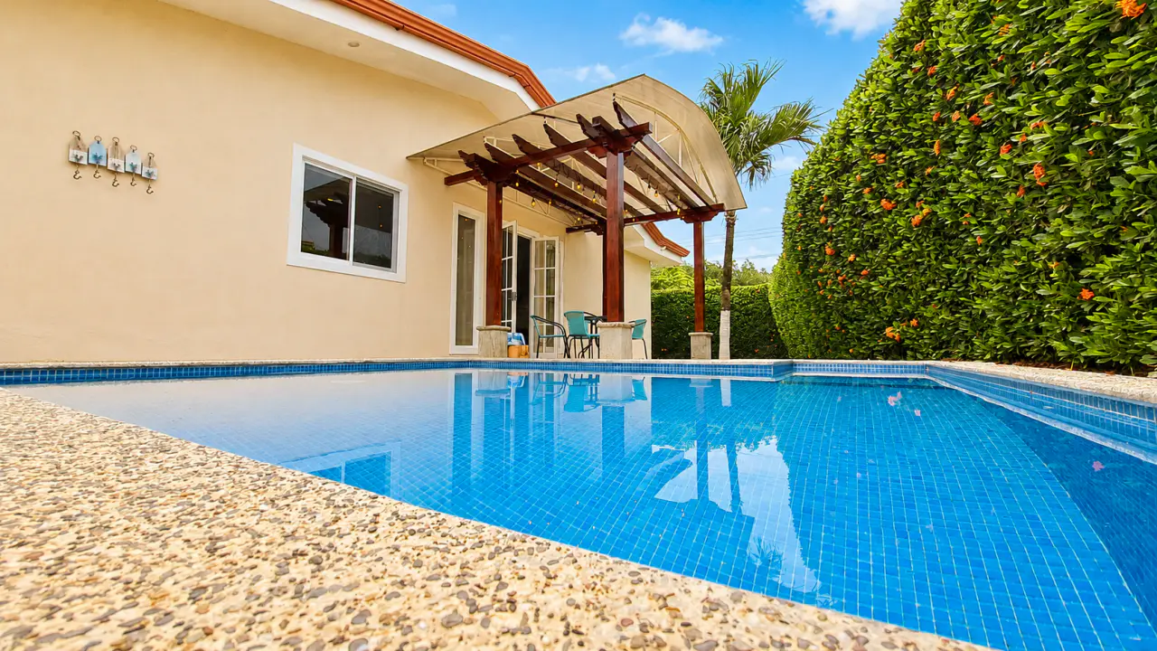 Modern Jacó 3-BR Home with Private Pool in Gated Community - 1