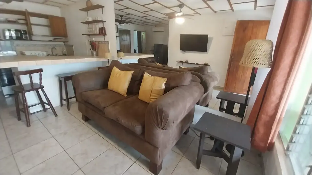 Charming 2-Bed House and (studio) in Jacó Sol, Your Costa Rican Getaway Awaits! - 4