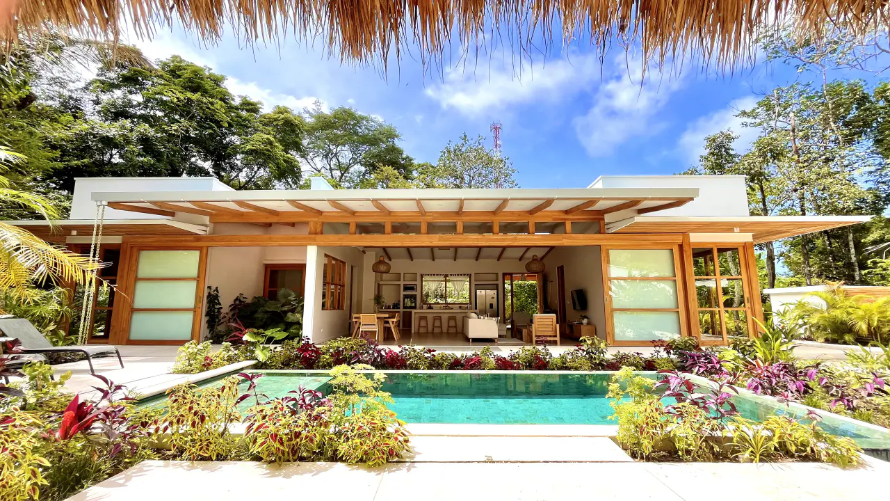 Luxury Modern Villa with Private Pool  in Santa Teresa 5 minutes to the Beach  - 2
